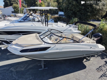 Bayliner VR5