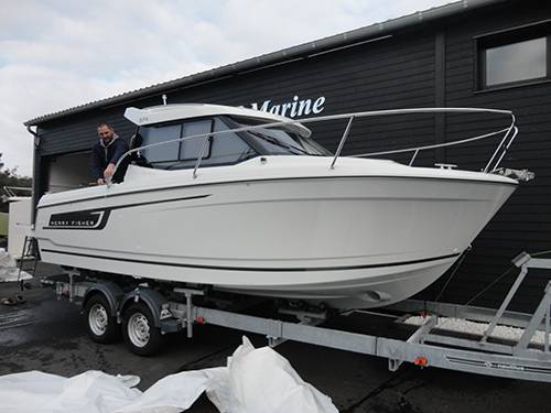 La saison commence  1