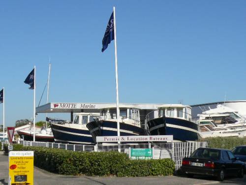 Nouvelle vitrine Motte Marine Ile de R? 1