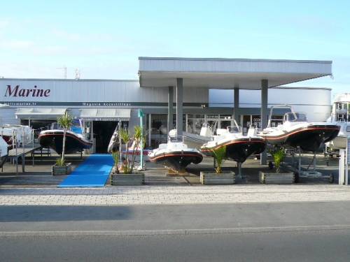 Nouvelle vitrine Motte Marine Ile de R? 4