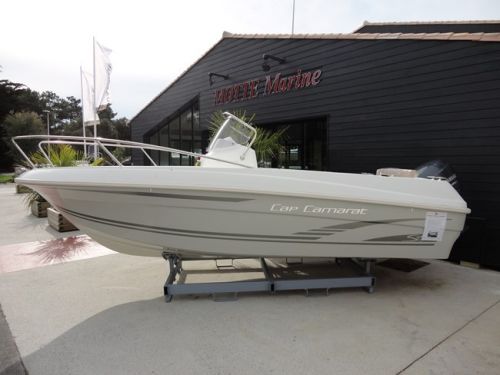 Exposition Jeanneau Cap Camarat 2